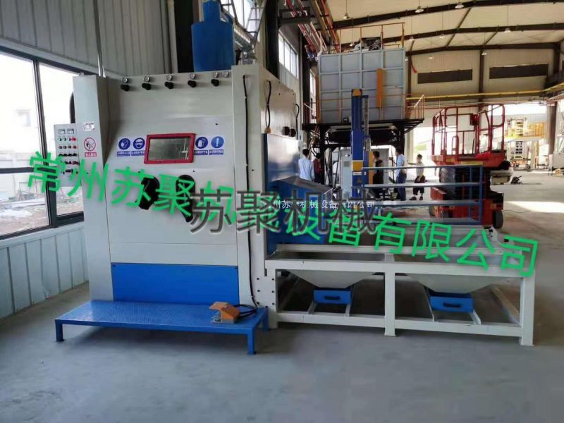 臺(tái)車轉(zhuǎn)盤磨具噴砂機(jī)使用現(xiàn)場